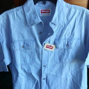 Nwt Wrangler Top Size S.